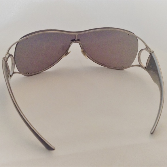 ❤️FLASH SALE!!❤️ Gucci Designer Shield Sunglasses - Picture 3 of 7
